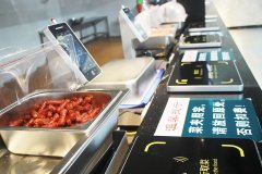 “黑科技”走進校園，來來來，一起到食堂刷臉吃飯！